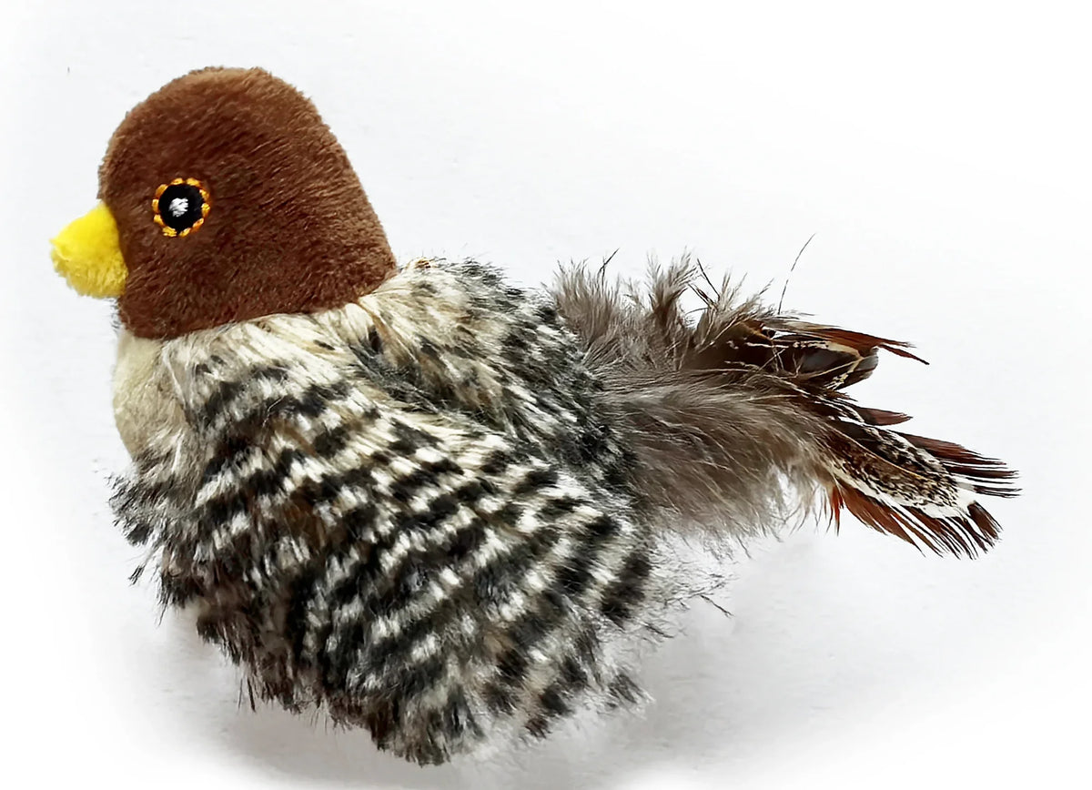 Pájaro interactivo para gatos, modelo marrón, con cabeza marrón y plumas en la cola